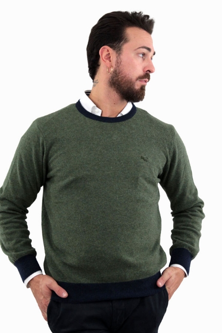 MAGLIONE VERDE CON TOPPE 