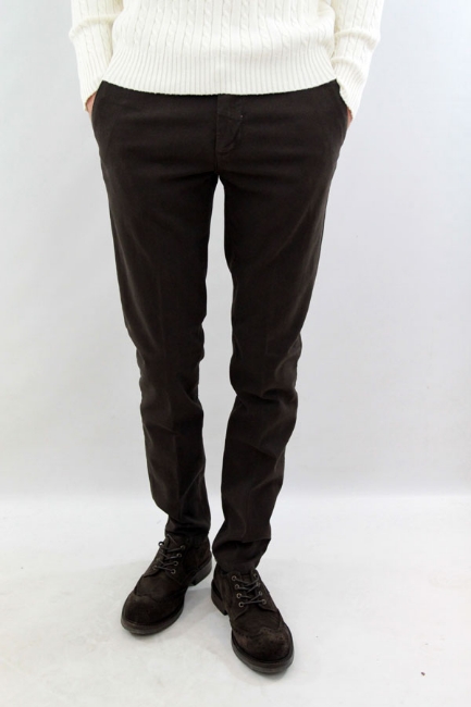 PANTALONE SLIM LUCAS MARRONE